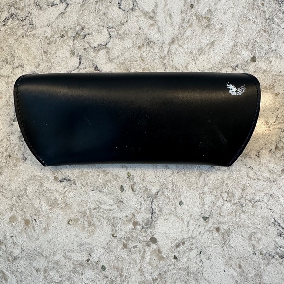 Ray Ban sunglass case - Picture 3 of 6